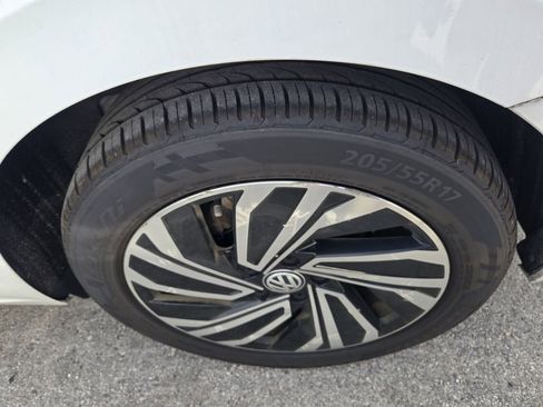 Used 2020 Volkswagen Jetta SEL image 11