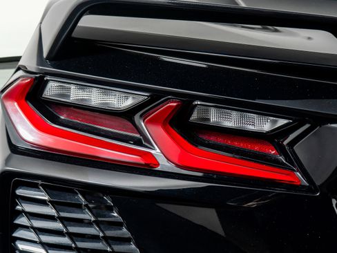 Used 2020 Chevrolet Corvette Stingray Preferred Cpe w/ 2LT image 15