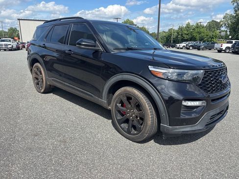 Used 2021 Ford Explorer ST w/ Equipment Group 401A AWD/4WD image 9