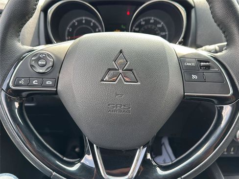 Used 2022 Mitsubishi Outlander Sport SE FWD image 16