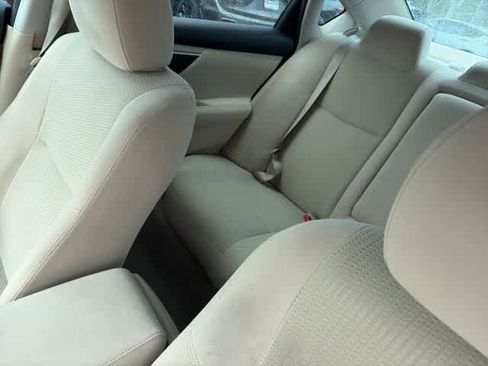 Used 2014 Nissan Altima 2.5 SV FWD image 23