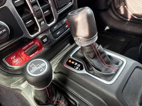 Used 2020 Jeep Wrangler Unlimited Rubicon image 28