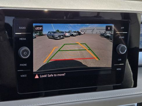 New 2025 Volkswagen Taos SE image 12