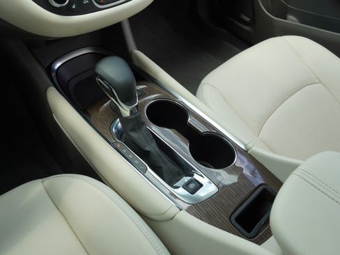 Used 2024 Chevrolet Malibu LT FWD image 20