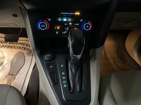 Used 2018 Ford Focus SE image 14