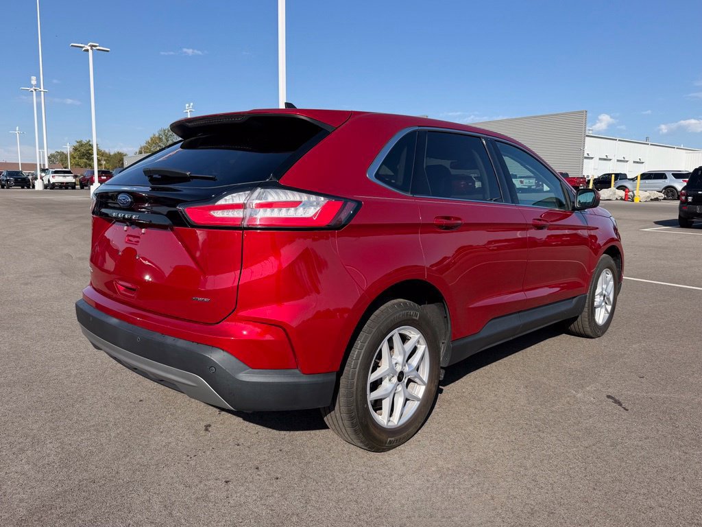 Used 2023 Ford Edge SEL AWD/4WD image 6