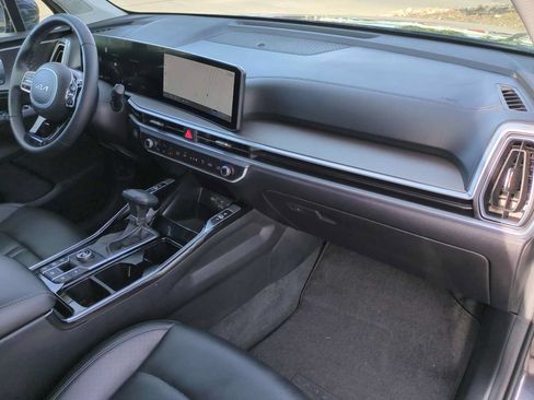 Used 2025 Kia Sorento SX FWD image 30