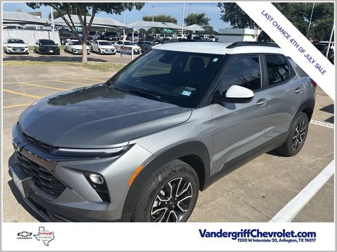 Used 2024 Chevrolet TrailBlazer ACTIV w/ Driver Confidence Package FWD image 1