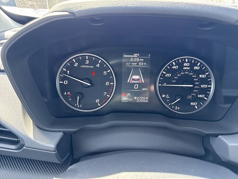 Used 2025 Subaru Crosstrek 2.0i Premium image 15