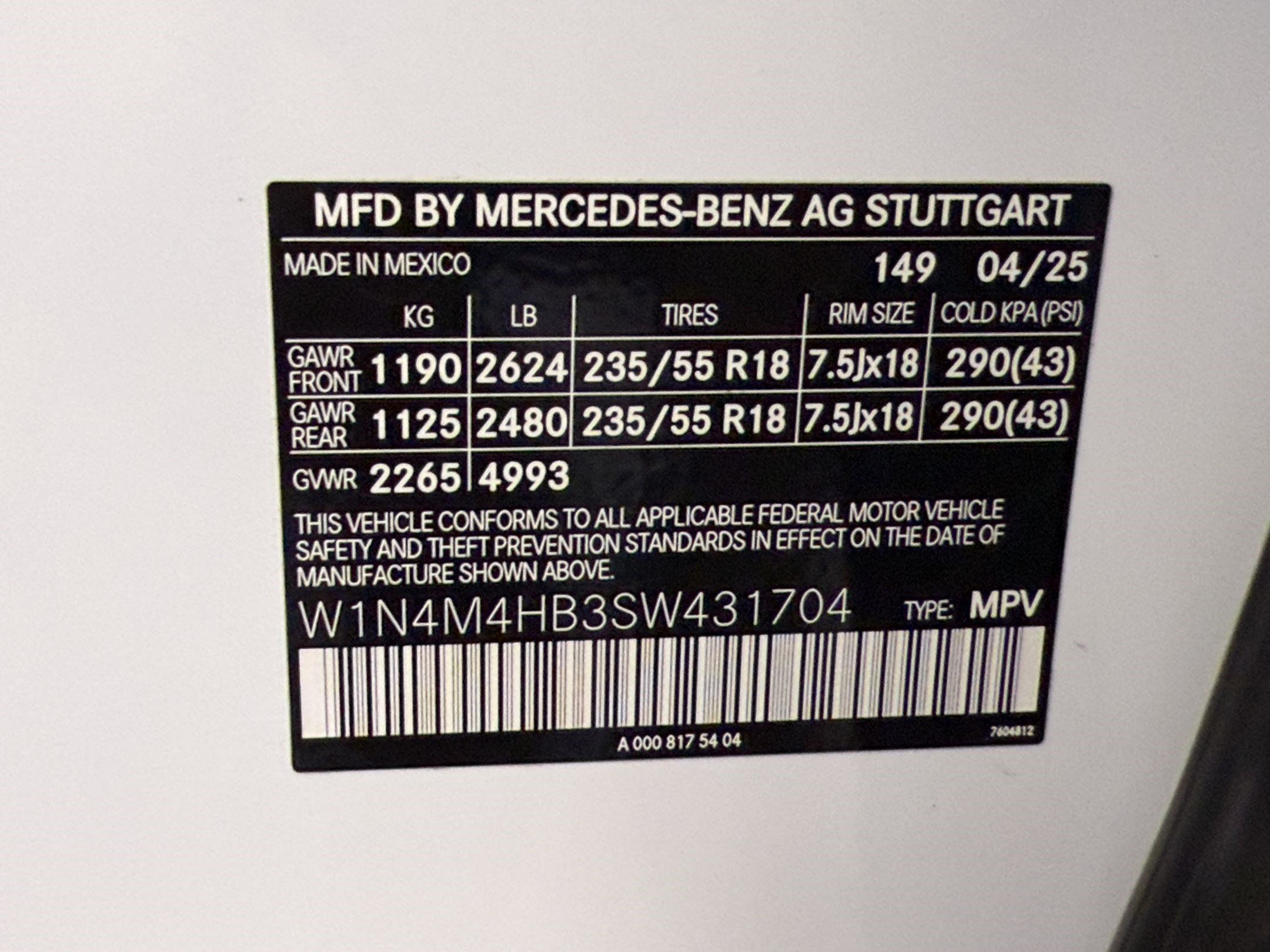 Used 2025 Mercedes-Benz GLB 250 4MATIC image 26