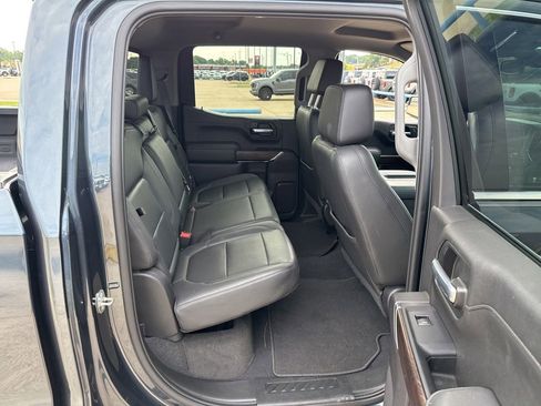 Used 2020 GMC Sierra 1500 SLT RWD image 11