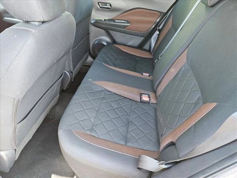 Used 2019 Nissan Kicks SR w/ Exterior Package image 17