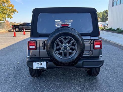 Certified 2024 Jeep Wrangler Sport S image 4