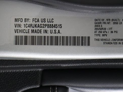 Used 2023 Jeep Grand Cherokee L Laredo image 57