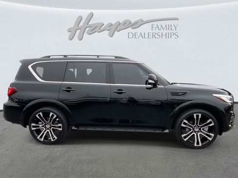 Used 2019 INFINITI QX80 Luxe w/ 22" Wheel Package image 7