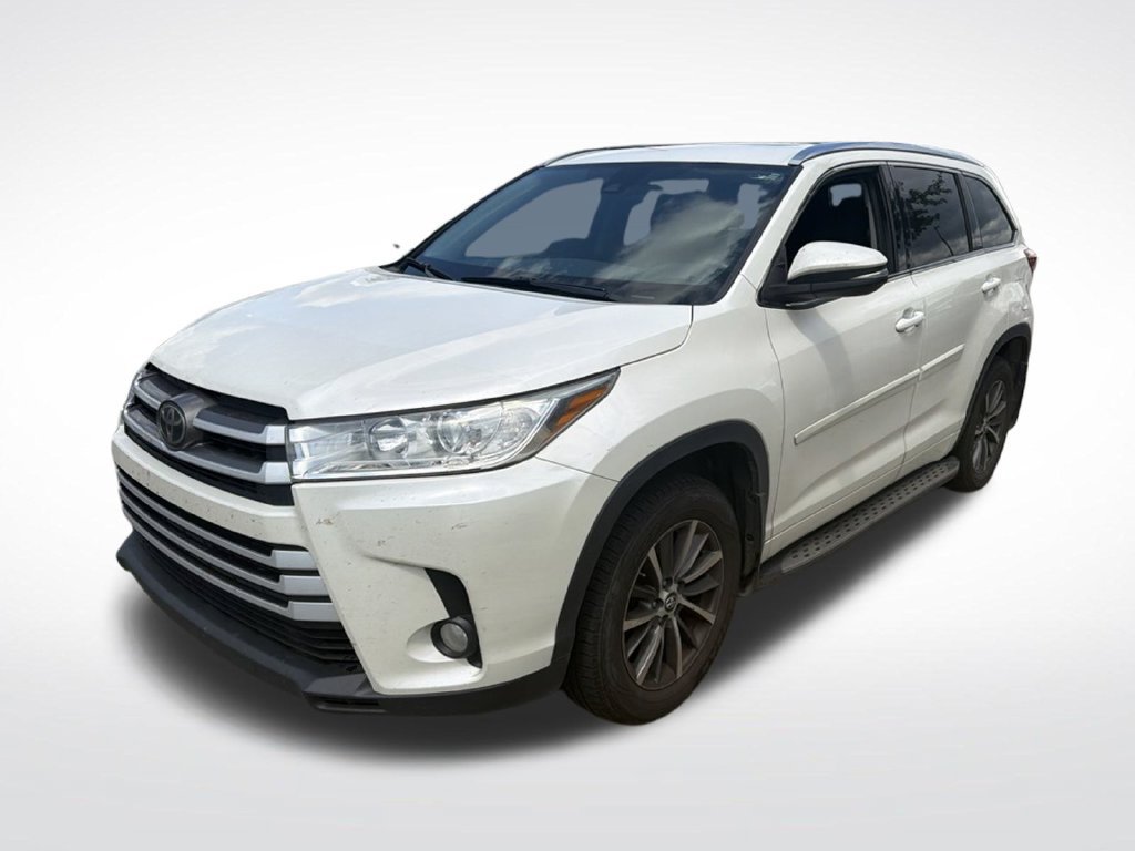 Used 2018 Toyota Highlander XLE FWD image 5