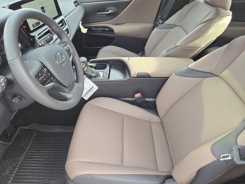 New 2025 Lexus ES 350 w/ Premium Package image 9