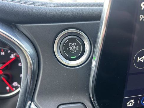 Certified 2024 Chevrolet Blazer Premier w/ LPO, Floor Liner Package image 21