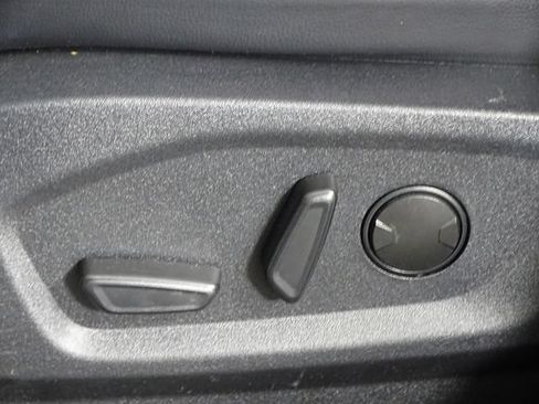 Used 2024 Ford Edge SEL AWD/4WD image 18
