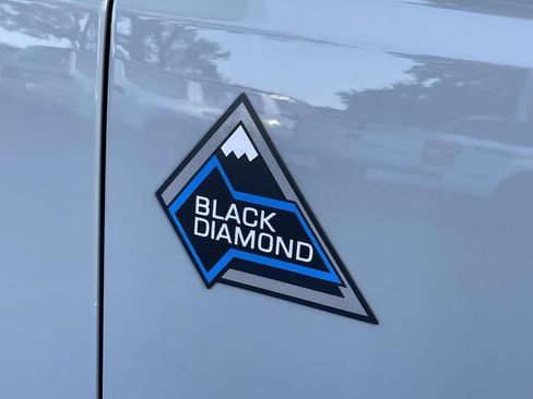 Used 2024 Ford Bronco Black Diamond AWD/4WD image 9