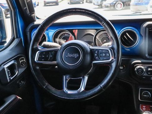 Used 2021 Jeep Gladiator Rubicon AWD/4WD image 31