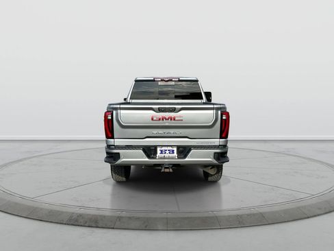 Used 2024 GMC Sierra 2500 Denali w/ Denali Reserve Package AWD/4WD image 7