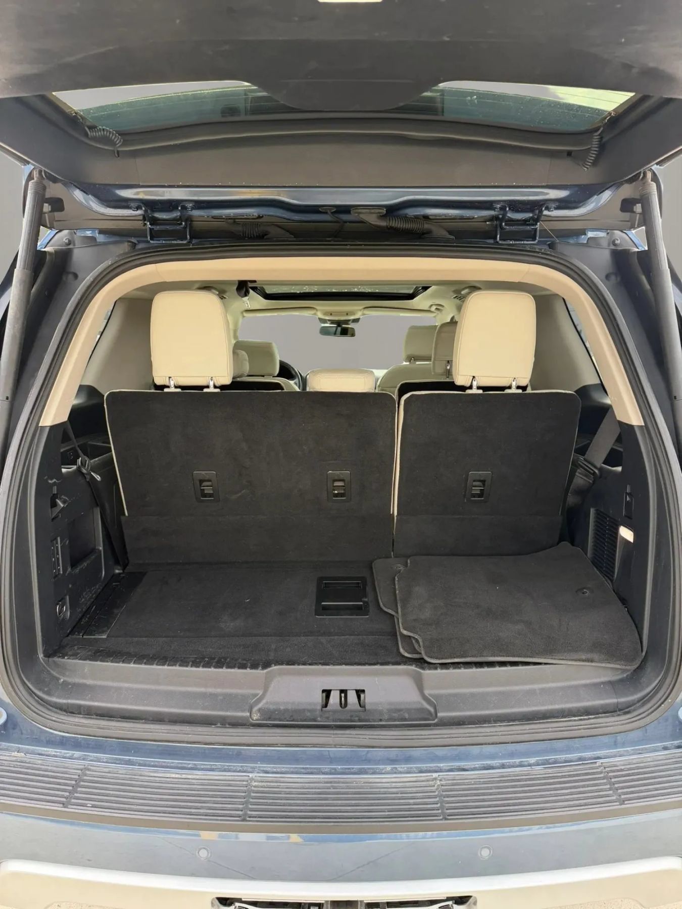 Used 2019 Ford Expedition Platinum AWD/4WD image 19