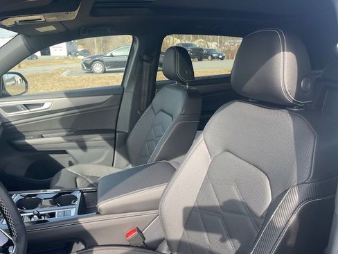 New 2026 Volkswagen Atlas Cross Sport SE AWD/4WD image 10