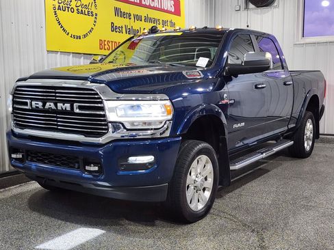 Used 2022 RAM 2500 Laramie AWD/4WD image 1