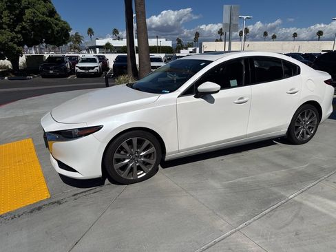 Used 2021 MAZDA MAZDA3 s image 4