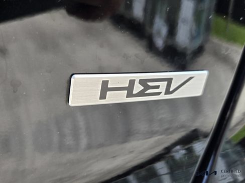 Certified 2024 Kia Niro EX FWD image 16
