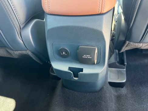 Used 2023 Ford Maverick Lariat w/ Lariat Luxury Package AWD/4WD image 22
