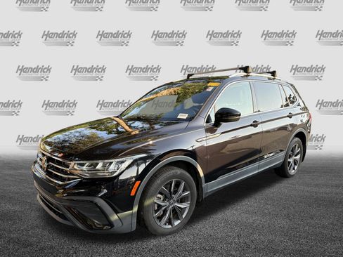 Used 2022 Volkswagen Tiguan SE FWD image 5
