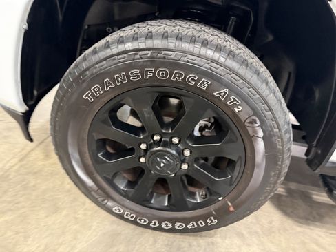 Certified 2024 RAM 2500 Big Horn w/ Night Edition AWD/4WD image 38