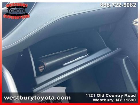 Used 2023 Toyota Highlander XLE AWD/4WD image 32