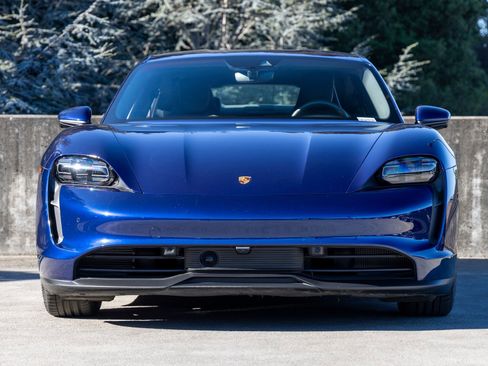 Certified 2021 Porsche Taycan image 8