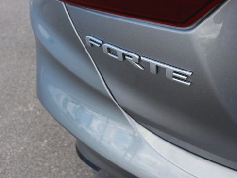 Used 2023 Kia Forte LXS image 6