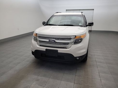 Used 2014 Ford Explorer XLT w/ Equipment Group 202A FWD image 15