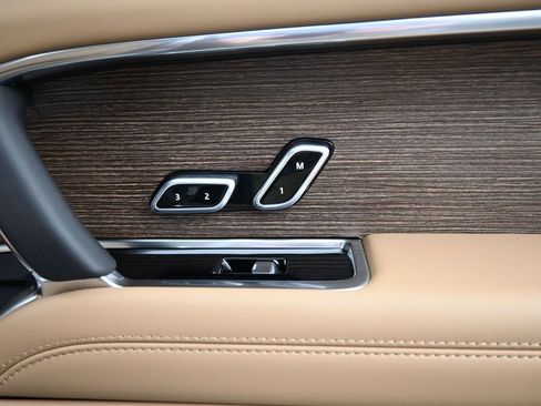 New 2025 Land Rover Range Rover SE image 10