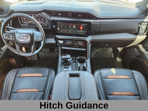 Used 2022 GMC Sierra 1500 AT4 w/ Technology Package AWD/4WD image 12
