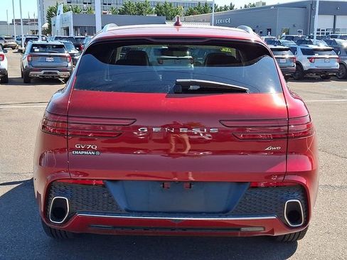 Used 2023 Genesis GV70 2.5T AWD/4WD image 5