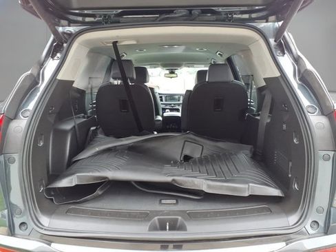 Used 2019 Buick Enclave Premium AWD/4WD image 33