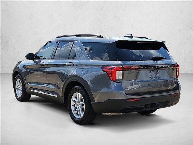 Used 2025 Ford Explorer Active RWD image 8