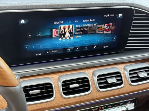Used 2020 Mercedes-Benz GLS 580 4MATIC image 21