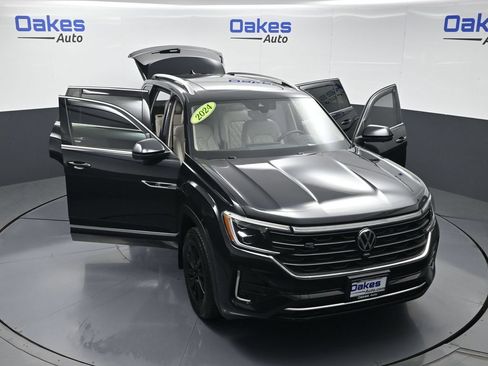 Used 2024 Volkswagen Atlas SEL Premium R-Line AWD/4WD image 61