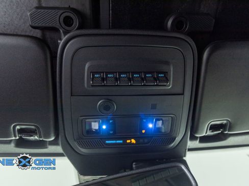 Used 2024 Ford Bronco Wildtrak image 18