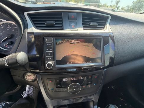 Used 2019 Nissan Sentra SR FWD image 12