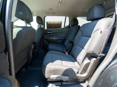 Used 2021 GMC Acadia SLE w/ Infotainment Package AWD/4WD image 16