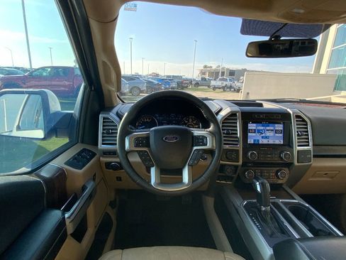 Used 2016 Ford F150 Lariat w/ Equipment Group 501A Mid image 10