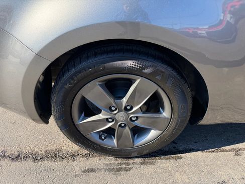 Used 2010 Kia Forte Koup EX FWD image 40